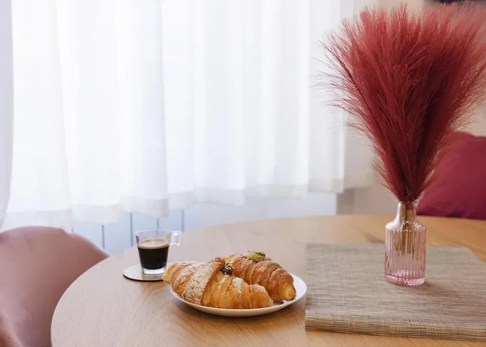 The Bronze Rose Bergamo